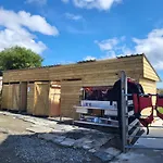 The Boat House Отель типа 