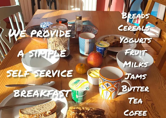 Bed & Breakfast The Boat House 3*